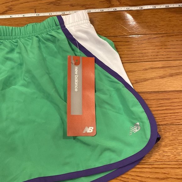 NWT - green athletic shorts with built in underwear - Picture 2 of 9